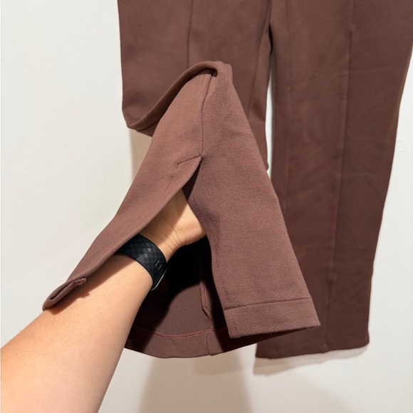 NWT Abercrombie & Fitch Ponte Knit Split-Hem Flare Pant Medium M Brown Pull On - Picture 7 of 9